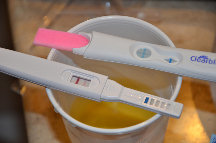Claves para el buen uso de un test de embarazo Bebé feliz