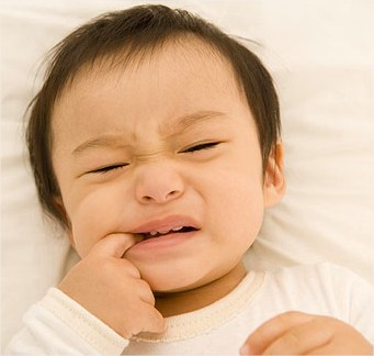 ¿Cómo aliviar las molestias que ocasiona la salida de los dientes?